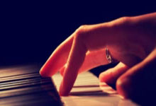 开云体育登录-金色眼泪沸腾时：当勇士梦断奥运，球迷的呐喊震碎星空