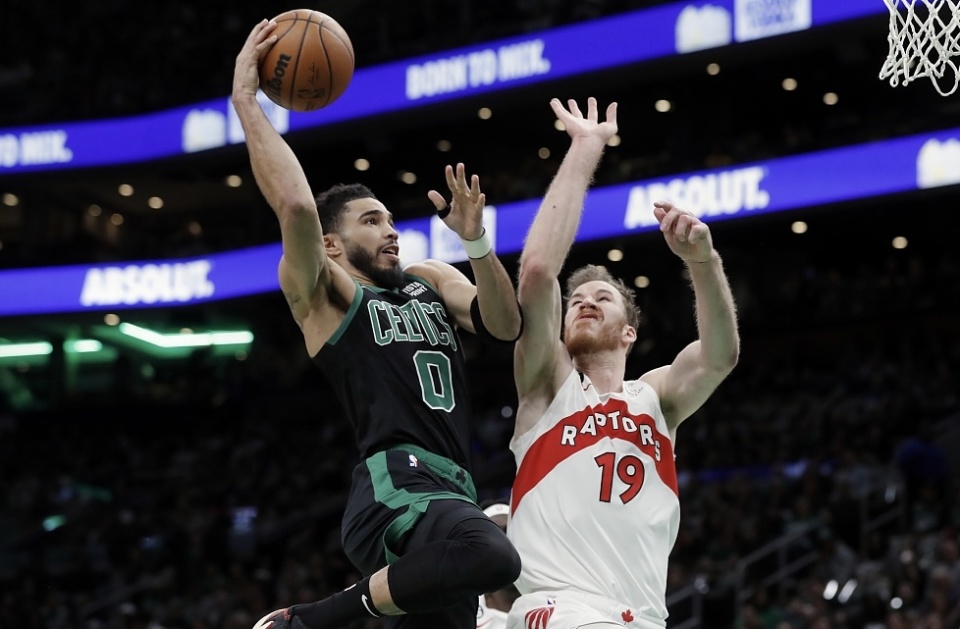 开云体育-关于猛龙爆冷凯尔特人，锡安完成帽子戏法的信息